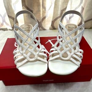 Women’s wedge-IMPO STRETCH “strappy” w7.5